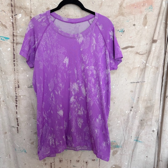 Lululemon Swiftly Tech Short Sleeve Shirt 2.0, Shadow Bloom - Picture 2 of 5